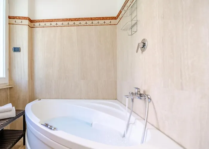 Apartment Hot Tub - Private Parking - Park Rom